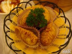 沙律明虾角-潮福城大酒楼·潮味粤品·港式点心(湖滨北路店)