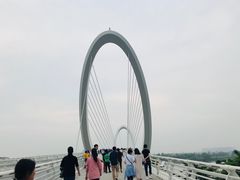 -南京眼步行桥