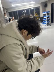 -宫铭烫发染发接发店