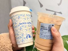 -瑞幸咖啡(小龙湾地铁站临街店)