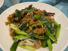 -侬佳蒸菜馆(听潮店)
