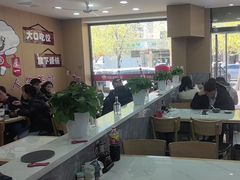 -大肚水饺锅贴·家常融合菜(新港店)