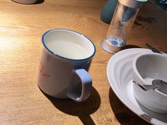 -蜜桃餐厅·伴山(湖滨商业街店)