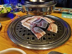 -唯成•韩国炭火烤肉 유성고기