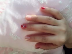 -爱美睫美甲会馆