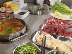 -张哞哞·鲜切牛肉自助火锅(高德置地店)