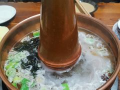 -洞庭洲·防空洞火锅·烧烤·铜锅涮肉(新百广场店)
