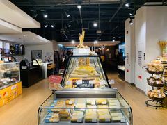 自助取餐区-欧式面包坊(青岛万象城店)