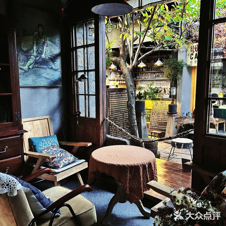 束河古镇复古咖啡店📸-虎牙咖啡馆