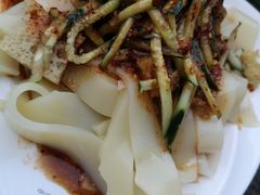 驴肉黄面-敦煌夜市