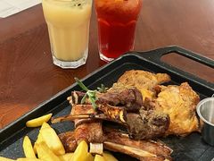 -灵意咖啡·西班牙美食(汕头金平万达广场店)