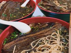 -小龙大肉面馆