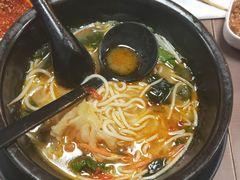 -灵芝妹子海鲜米线(瓦房店新玛特店)