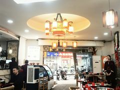 -烧哥美蛙肥肠鱼火锅·十五年社区店