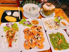 -两兄弟Song Pee Nong(2号店)