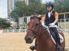 -名驭国际马术学院