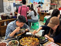 -鸿顺老铁锅美蛙鱼府(解放碑店)
