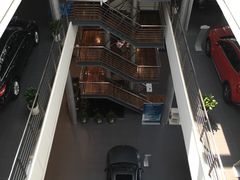 -天津波士信达奔驰4S店(卫津南路店)