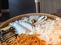 -沅江水·湖南家宴(南村万博长隆商圈店)