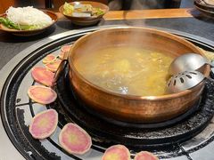 -阿山卓·野生菌火锅·纳西火塘烤肉
