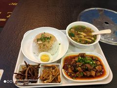 -黔阿牛菌汤牛肉粉全牛火锅(喷水池店)