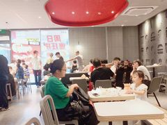 大堂-肯德基(盘龙奥莱店)