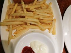 -玛格萝妮比萨屋(陆家浜路店)