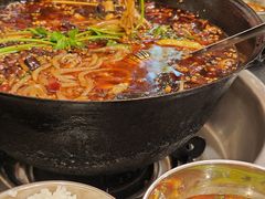 -鸿顺老铁锅美蛙鱼府(解放碑店)
