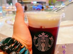 圣诞特饮-星巴克(深圳佳宁娜友谊广场店)