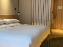 -上海浦东中心万枫酒店