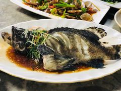 -四川小胡子海鲜(丁村万人海鲜广场店)