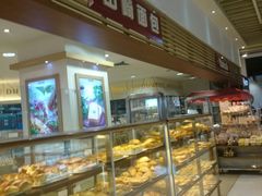 面包甜点陈列柜-山崎面包(静安久光店)