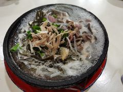 -刚砂锅鸡丝米线