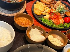 -Fuzzy Bistro 浮几韩餐·茶酒馆
