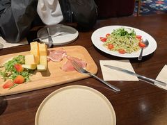 -Brut Eatery Wine Bar & Restaurant (建国东路店)