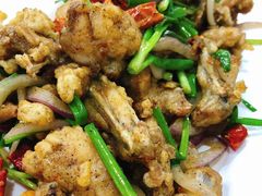 -虾弄弄海派小龙虾·牛羊蝎子火锅