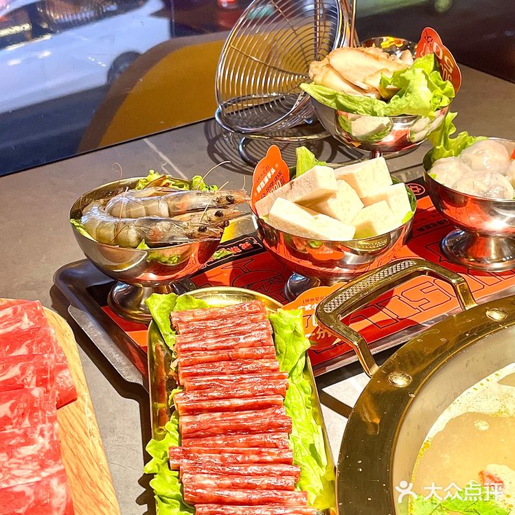 Pang臭警告！带上你的臭宝来吃嗦螺火锅！ 