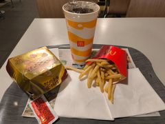 -麦当劳(广州新港东路第二分店)