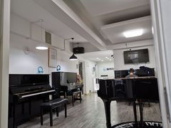 -梅纳·钢琴声乐架子鼓Mena Music(双井店)