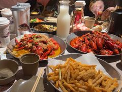 -巴厘龙虾·榜首油焖大虾(音乐学院·沿江酒馆店)