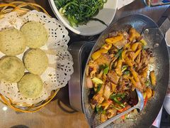 -富正毅三下锅·湘西韵味(天门山索道店)