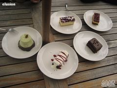 青柠慕斯巧克力泡蓝莓芝士致命巧克力芒果-榖屋house of flour(张江首店)