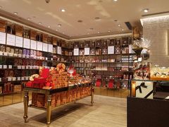 零售区-VENCHI 闻绮(北京国贸商城店)