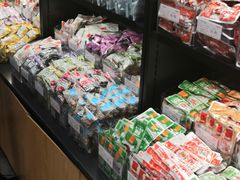 零售区-良品铺子(五角场万达店)