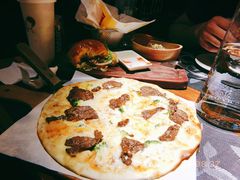 奥尔良鸡肉披萨-秀·爱尔兰餐吧(上海路店)