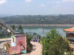 -美心红酒小镇游乐园