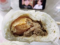 咸蛋黄超人包-老陶包子铺(南大西南村店)