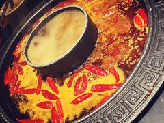 菌香鸳鸯锅-晓宇重庆火锅(龙首店)