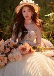 -至臻微拉婚纱摄影