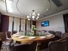 包厢-雍沪里·沪湘融合菜( 康桥店)